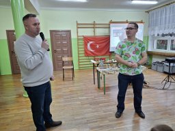 20251212_130738_easy-resize.com